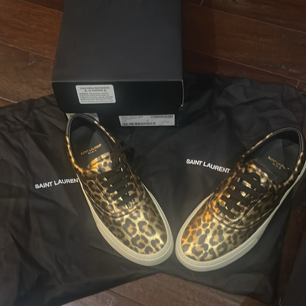NIB Gorgeous Metallic-Like Saint Laurent Leopard Sneakers - Picture 9 of 9